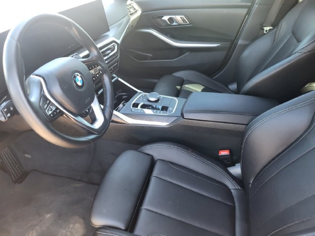 Used 2023 BMW 330i xDrive Sedan w/ Premium Package AWD/4WD image 11