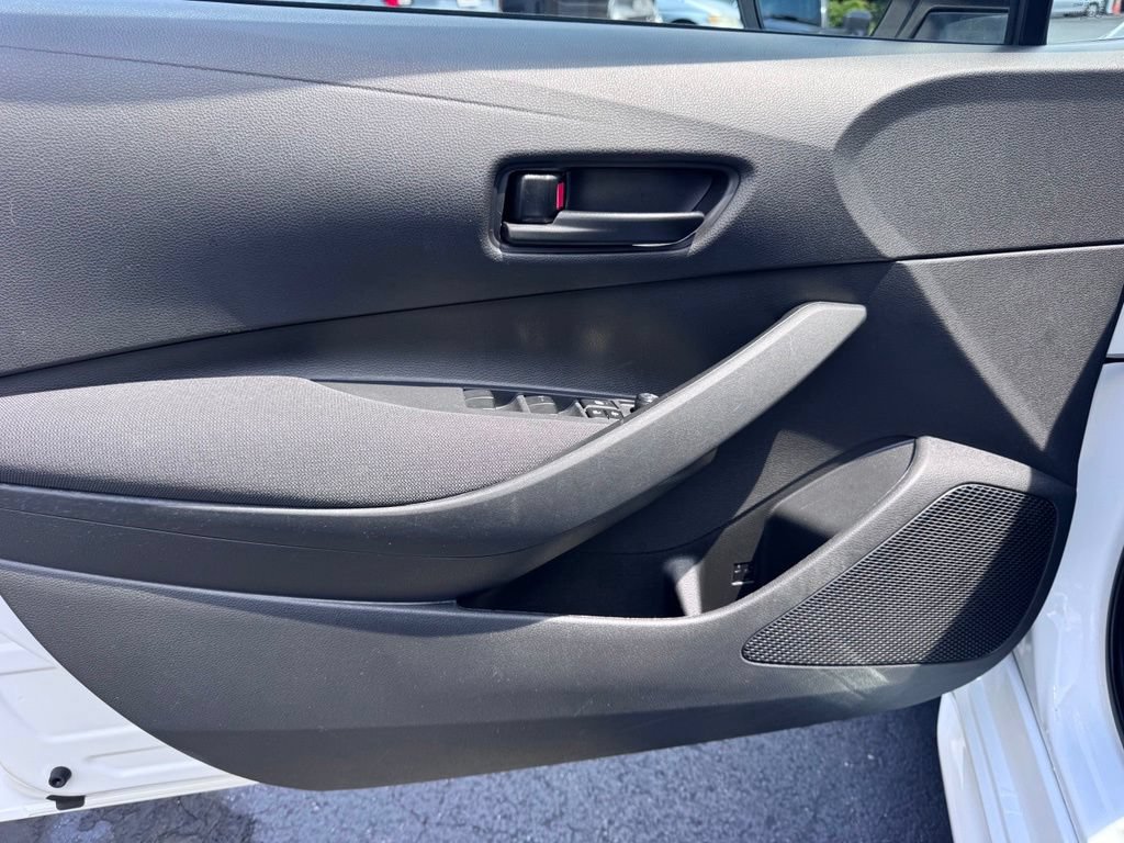 Used 2023 Toyota Corolla LE FWD image 18