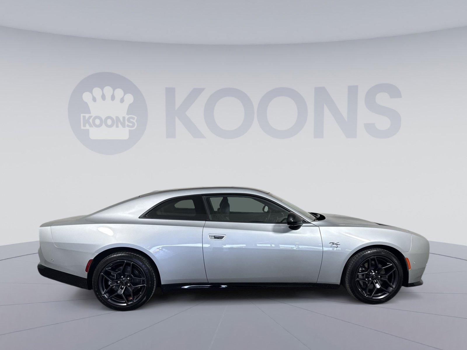 Used 2024 Dodge Charger R/T w/ Plus Group image 8