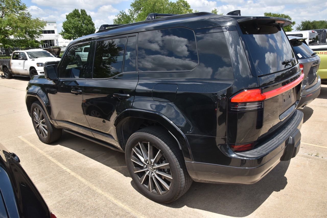 Used 2025 Lexus GX 550 w/ Accessory Package (2T) AWD/4WD image 7