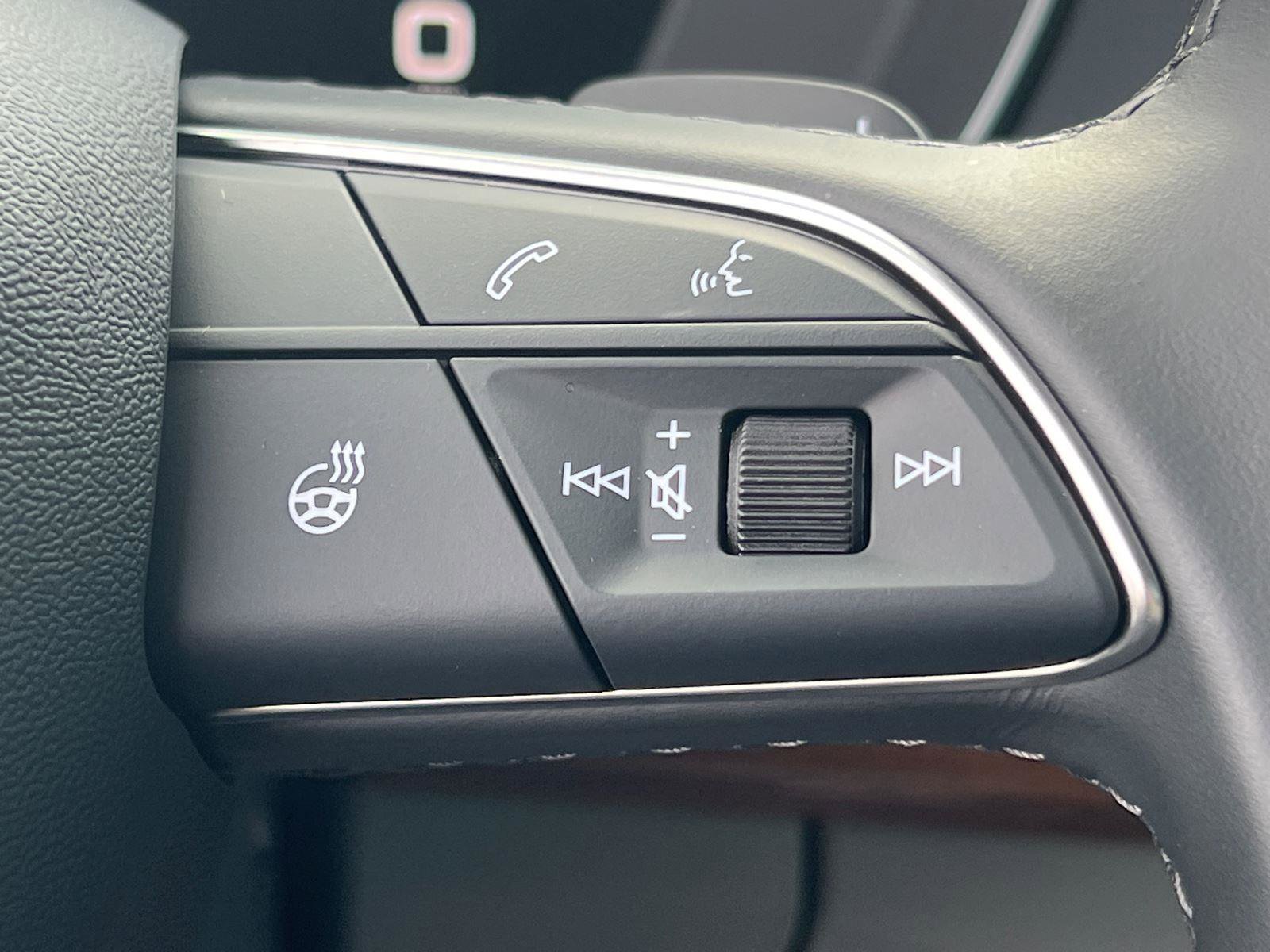 Used 2023 Audi Q5 2.0T Prestige image 26