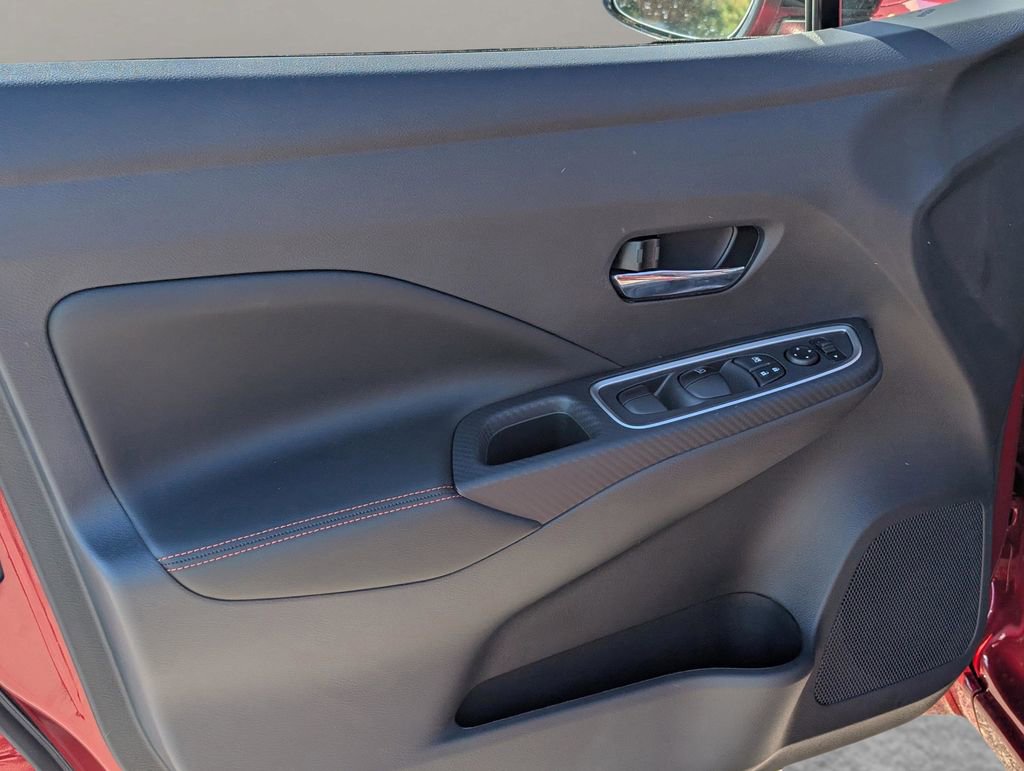 New 2025 Nissan Versa SR w/ Trunk Package image 20