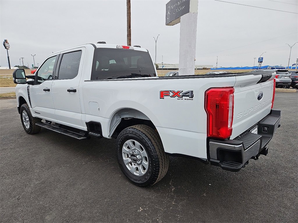 Used 2024 Ford F250 XLT w/ FX4 Off-Road Package image 4