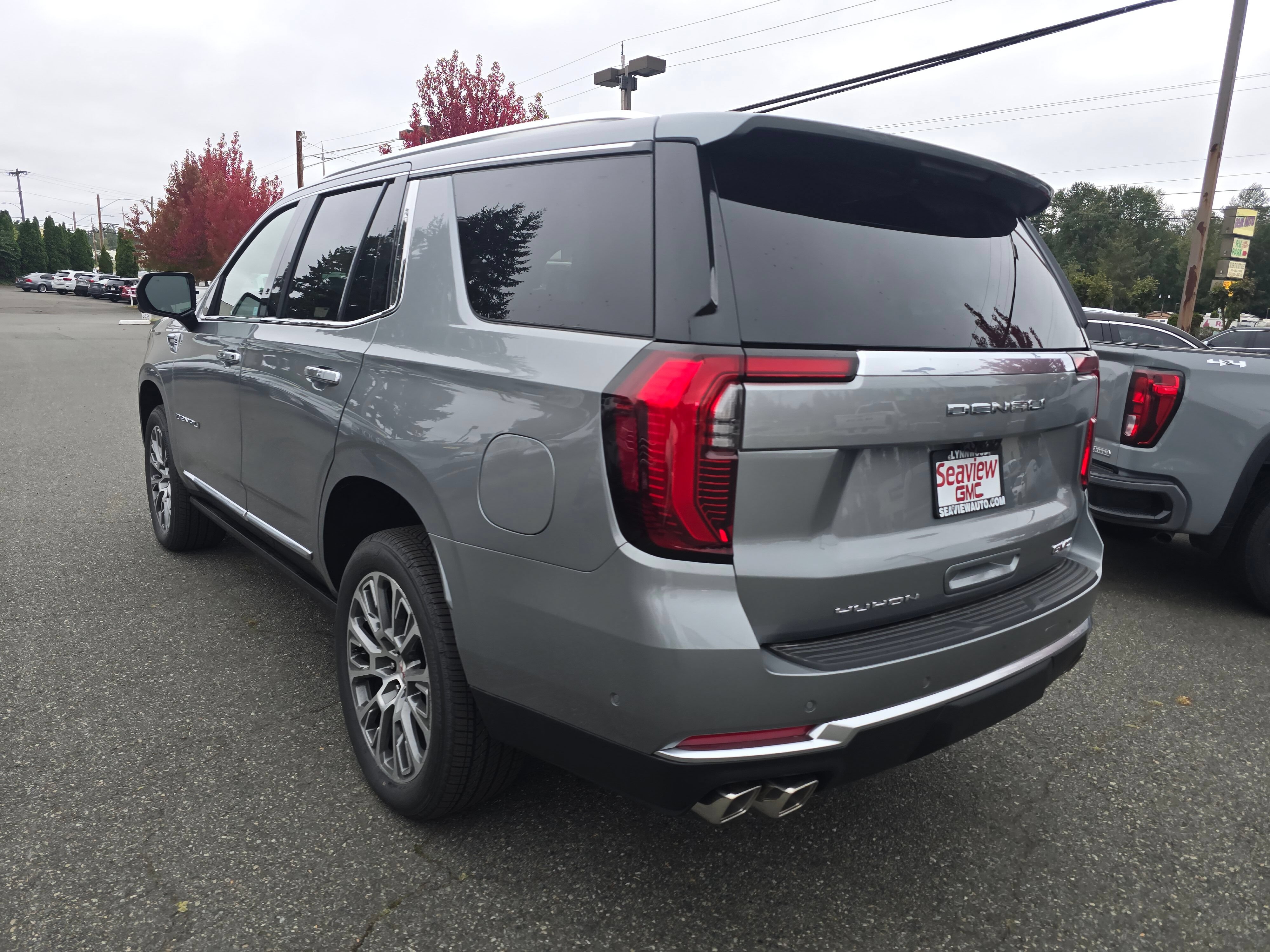 New 2026 GMC Yukon Denali w/ Denali Reserve Package AWD/4WD image 5