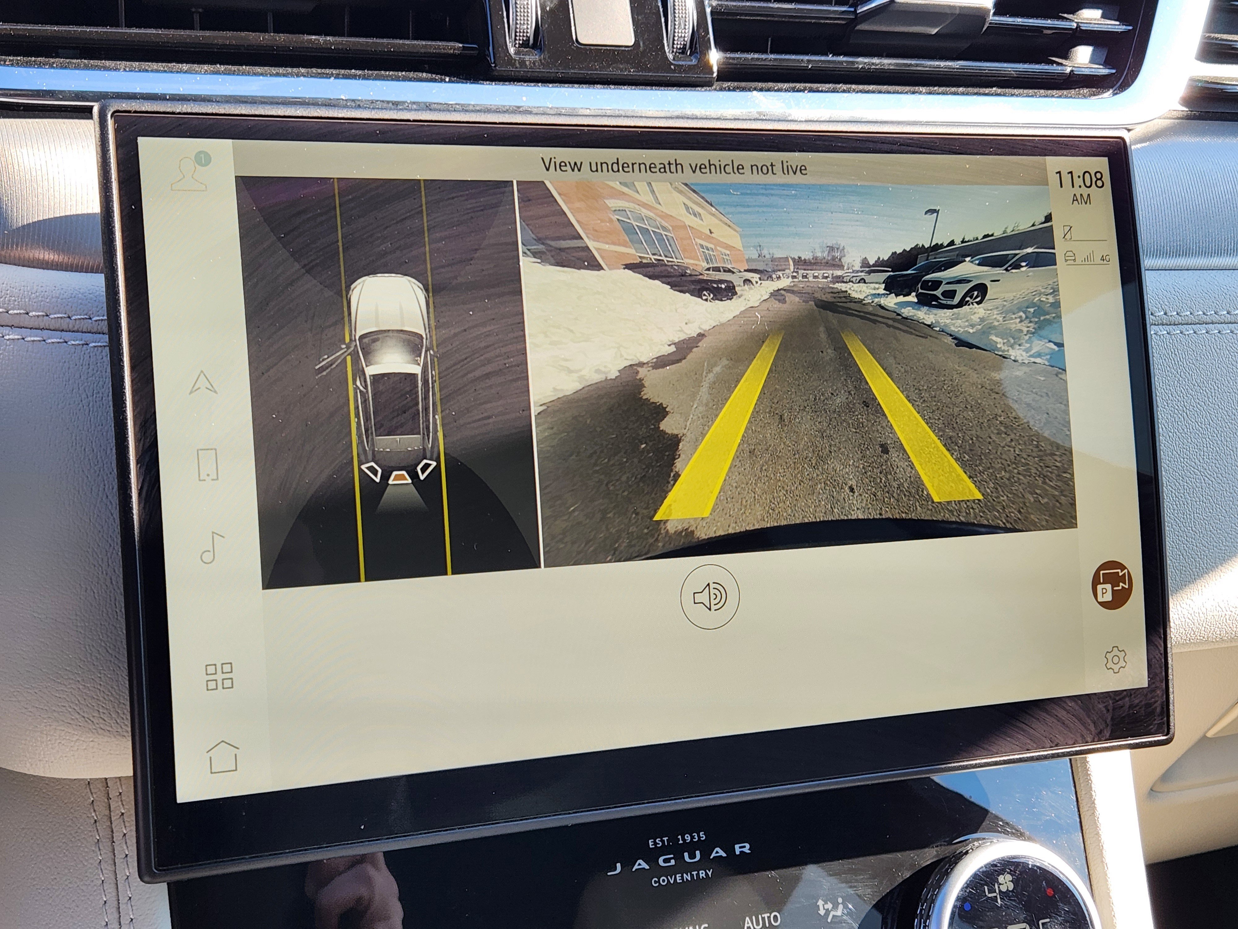 Certified 2025 Jaguar F-PACE R-Dynamic S image 24