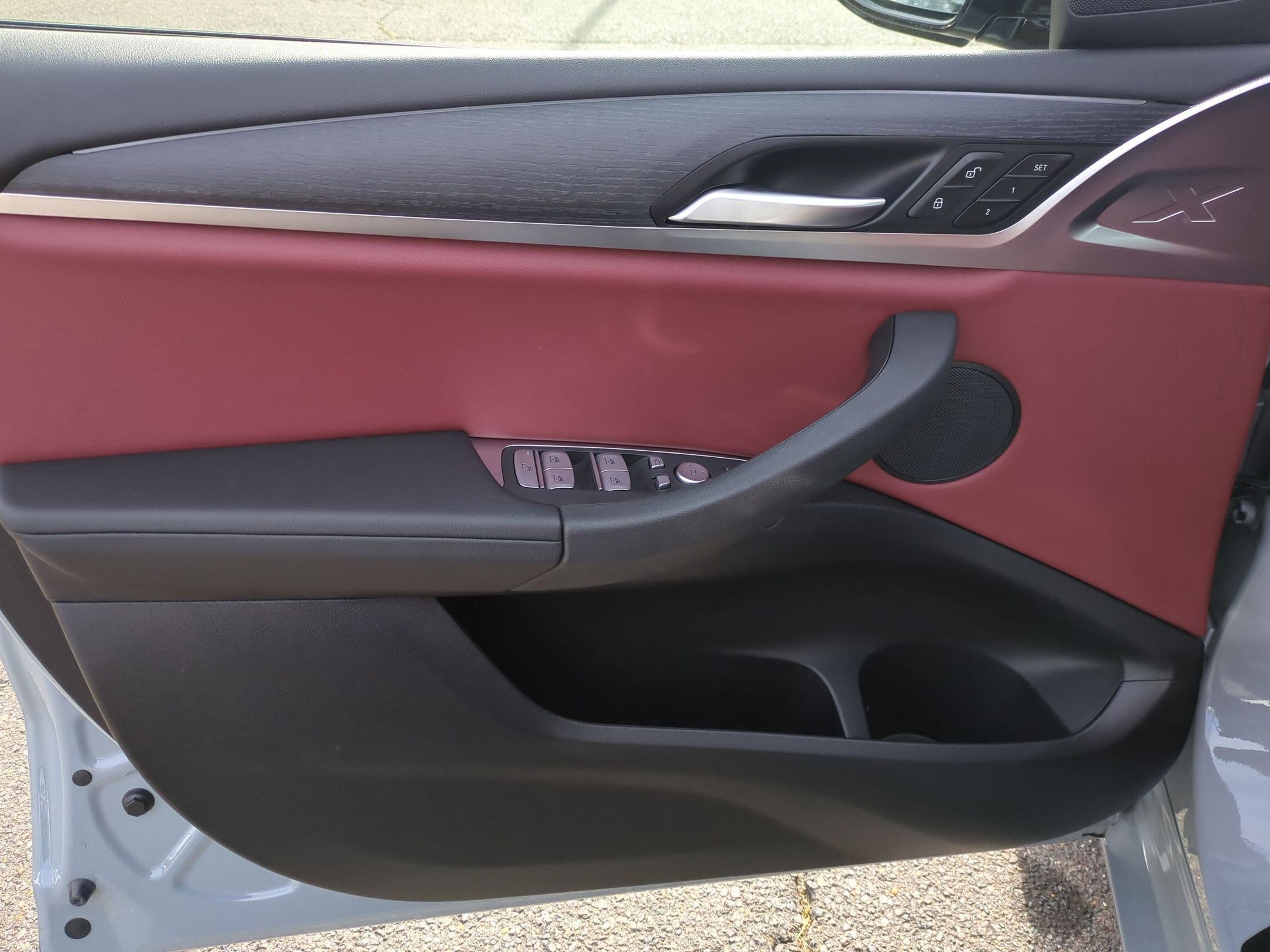 Used 2023 BMW X4 xDrive30i w/ M Sport Package image 12