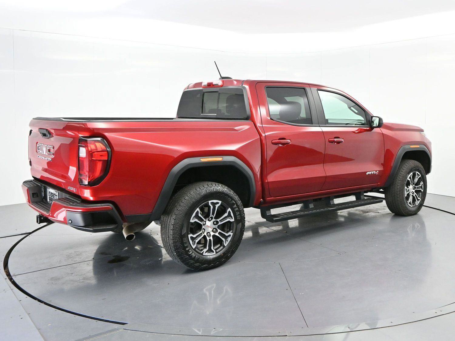 Used 2024 GMC Canyon AT4 w/ Canyon Safety Plus Package AWD/4WD image 7