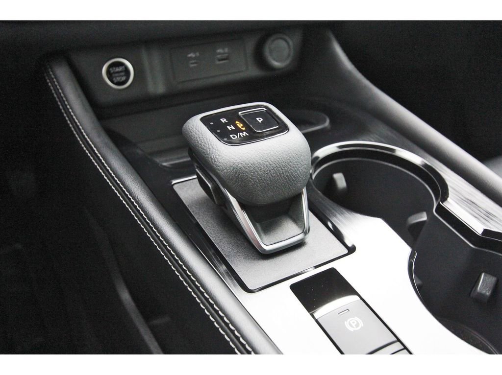 Used 2023 Nissan Rogue SL image 32