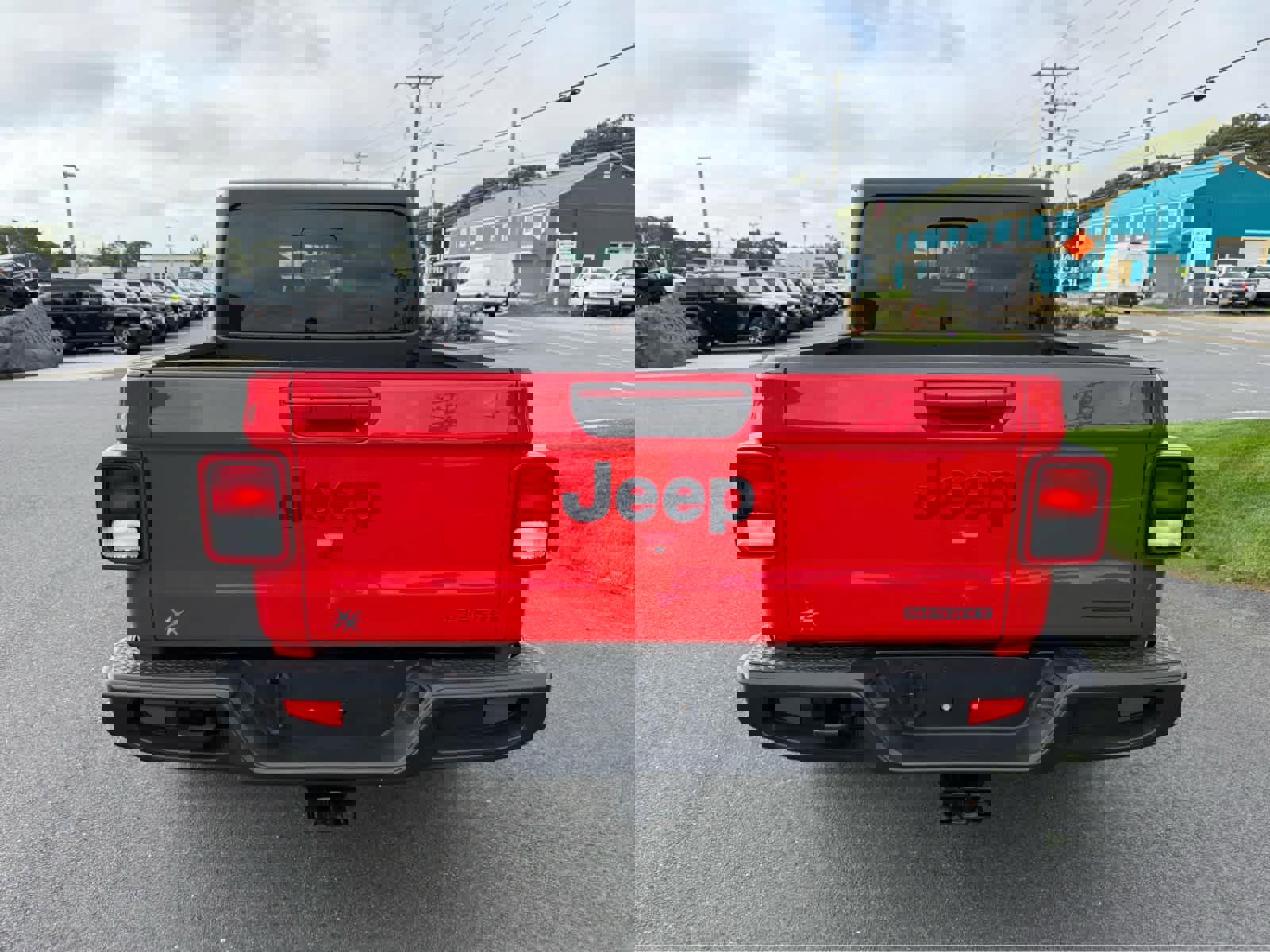 Used 2021 Jeep Gladiator Sport image 7