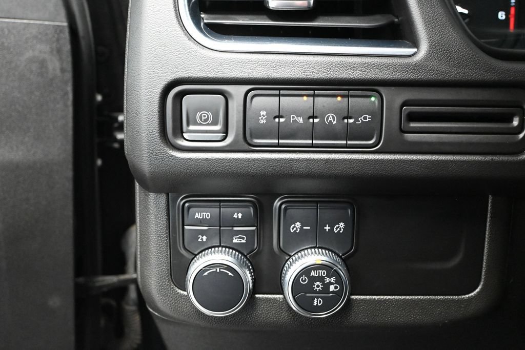 Used 2021 GMC Yukon SLE AWD/4WD image 24