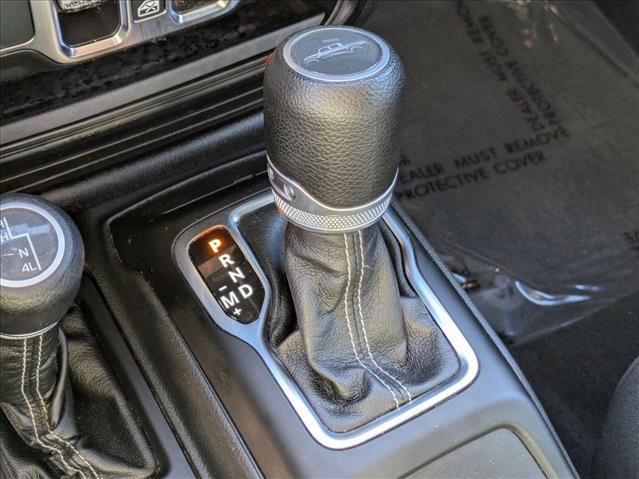 Used 2022 Jeep Gladiator Overland w/ Cold Weather Group image 12