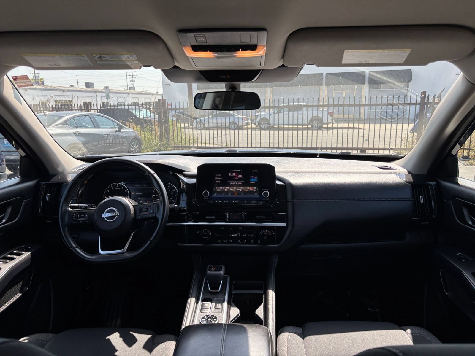Used 2025 Nissan Pathfinder SV AWD/4WD image 31