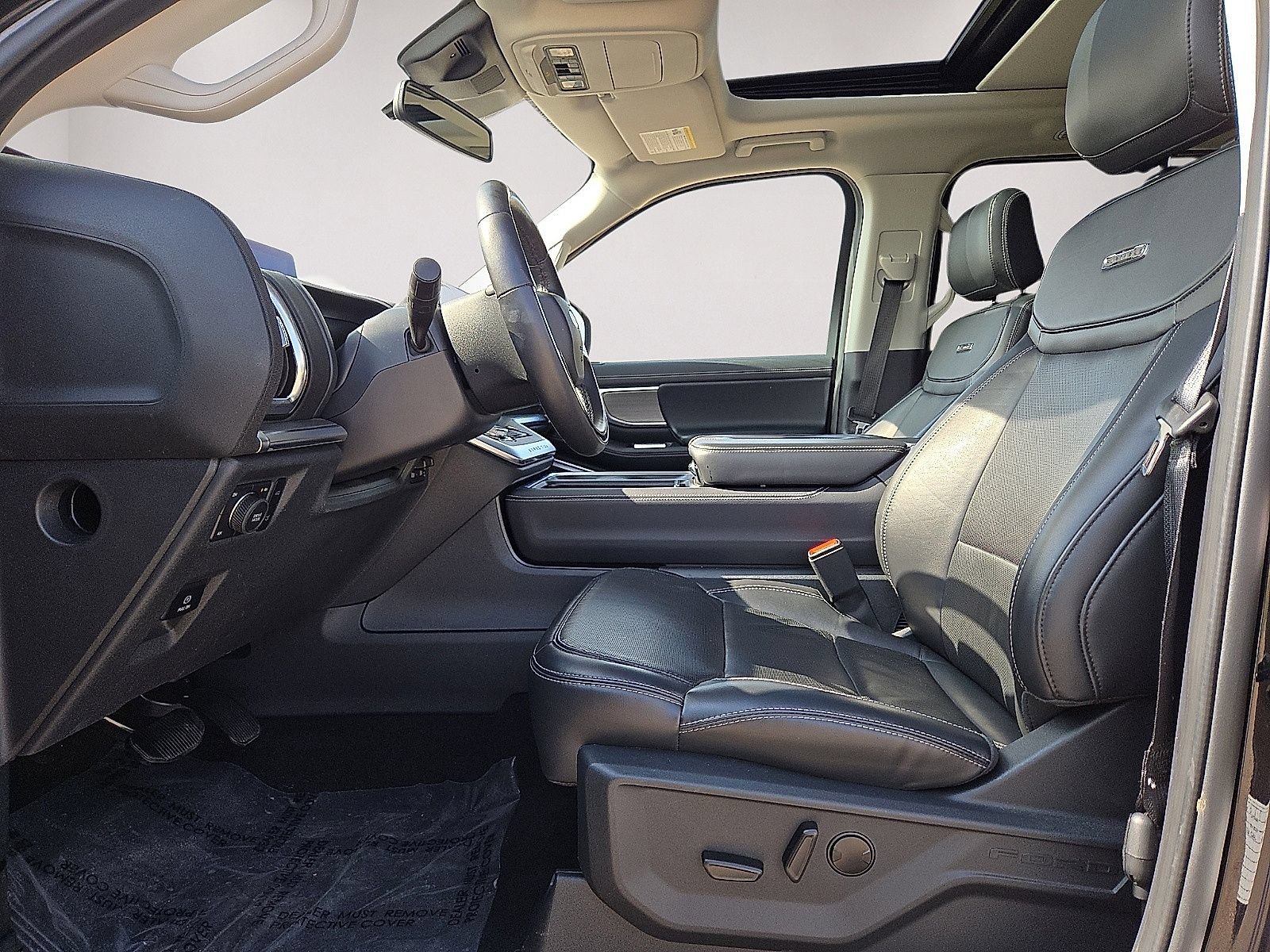 Used 2025 Ford Expedition Platinum AWD/4WD image 24