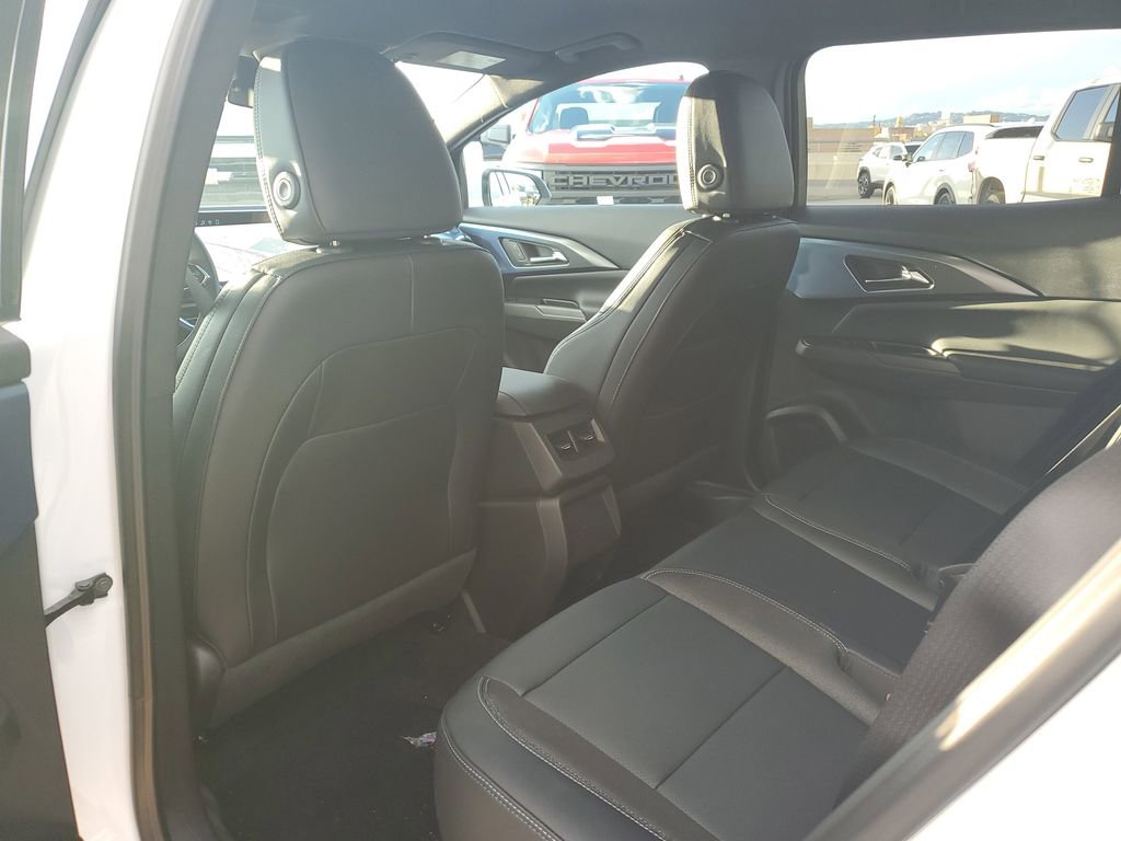 New 2026 Chevrolet Equinox EV LT image 14