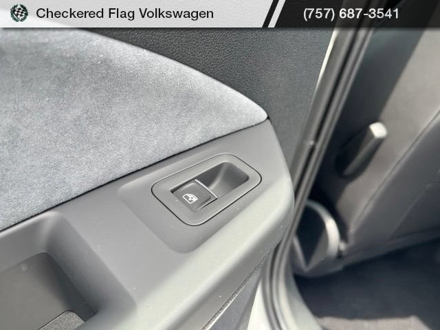 New 2026 Volkswagen Golf w/ Euro Style Package AWD/4WD image 24