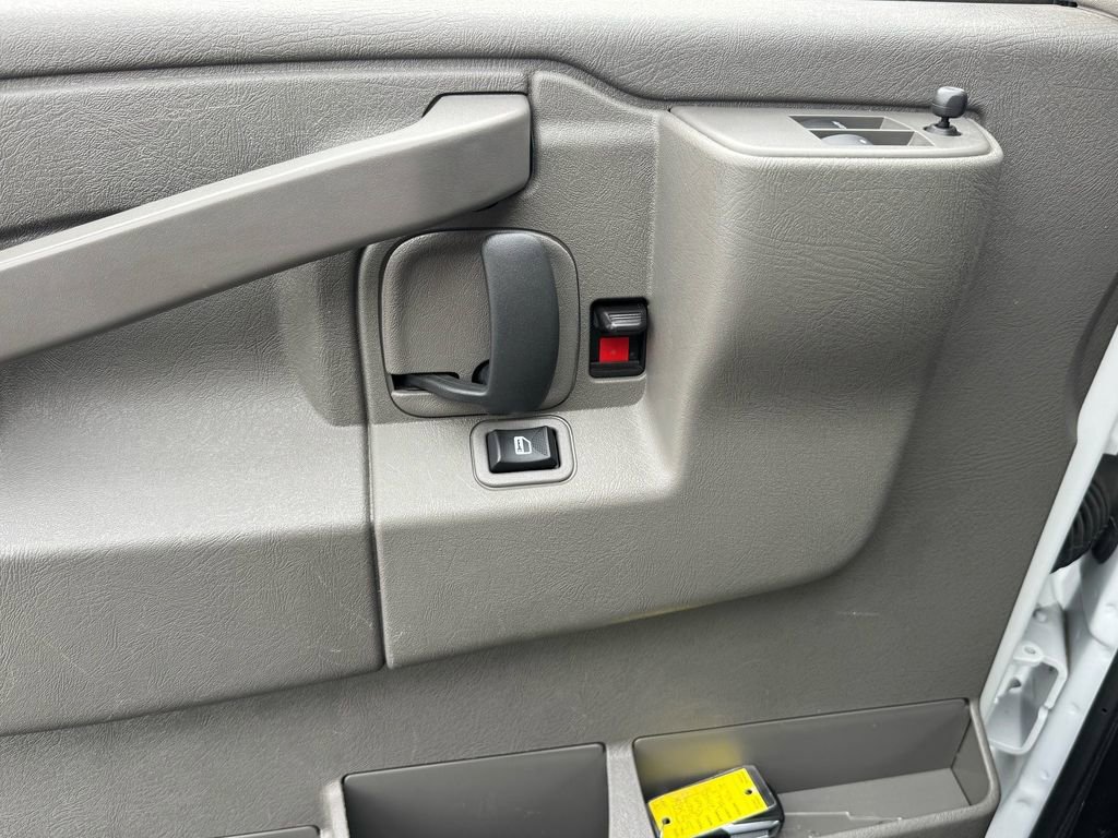 Used 2024 Chevrolet Express 3500 LT w/ LT Preferred Equipment Group RWD image 13