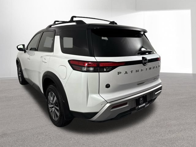 Used 2025 Nissan Pathfinder SL AWD/4WD image 32