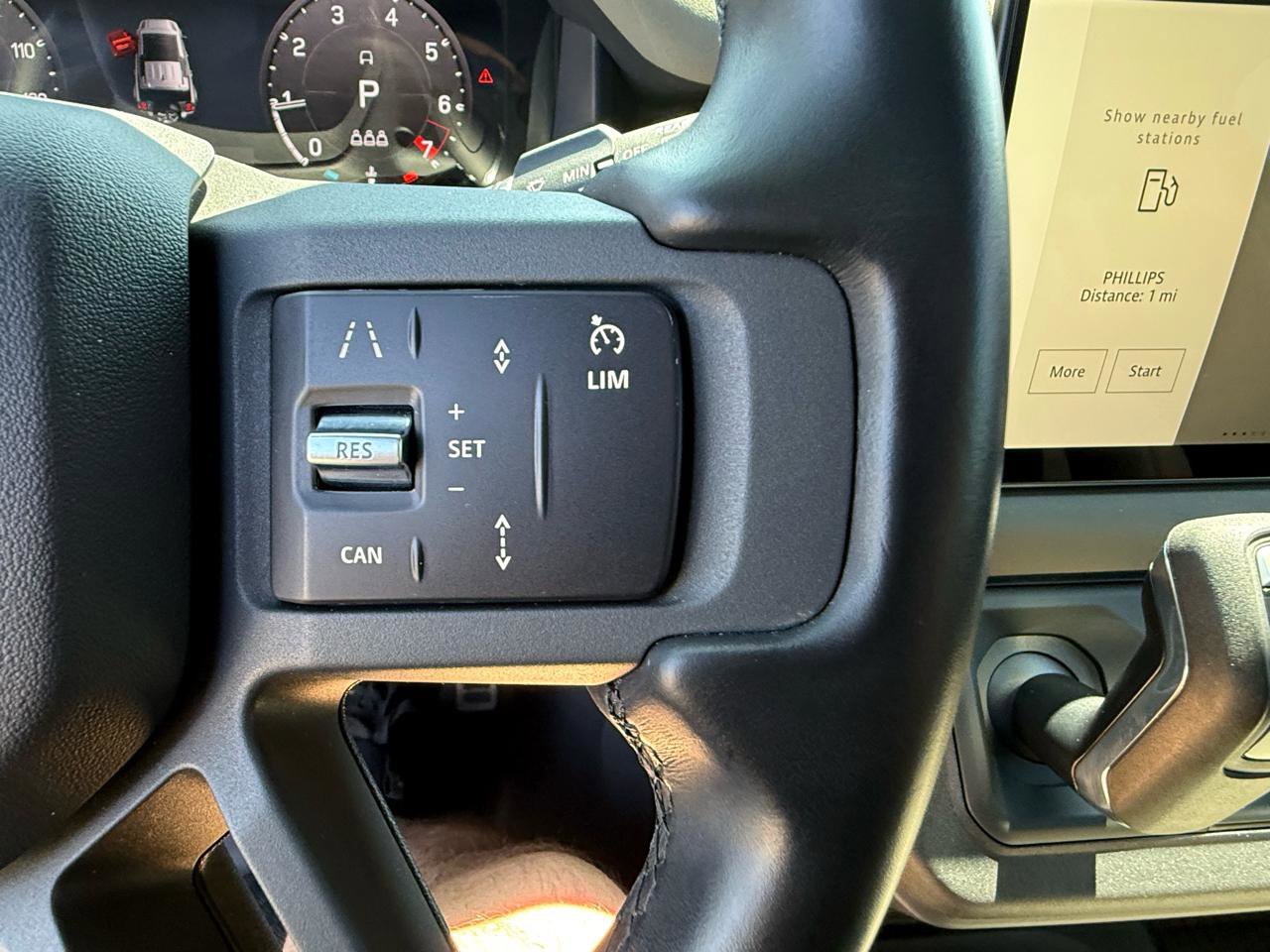 Used 2023 Land Rover Defender 110 X image 19