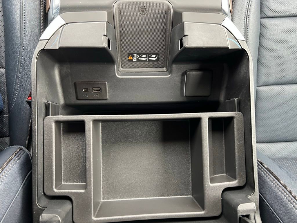 Used 2022 Chevrolet Silverado 1500 High Country w/ High Country Premium Package image 29