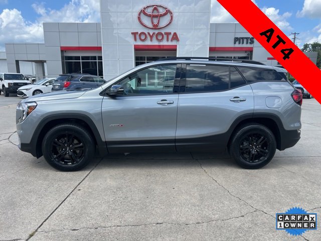 Used 2023 GMC Terrain AT4 w/ Infotainment Package II image 8