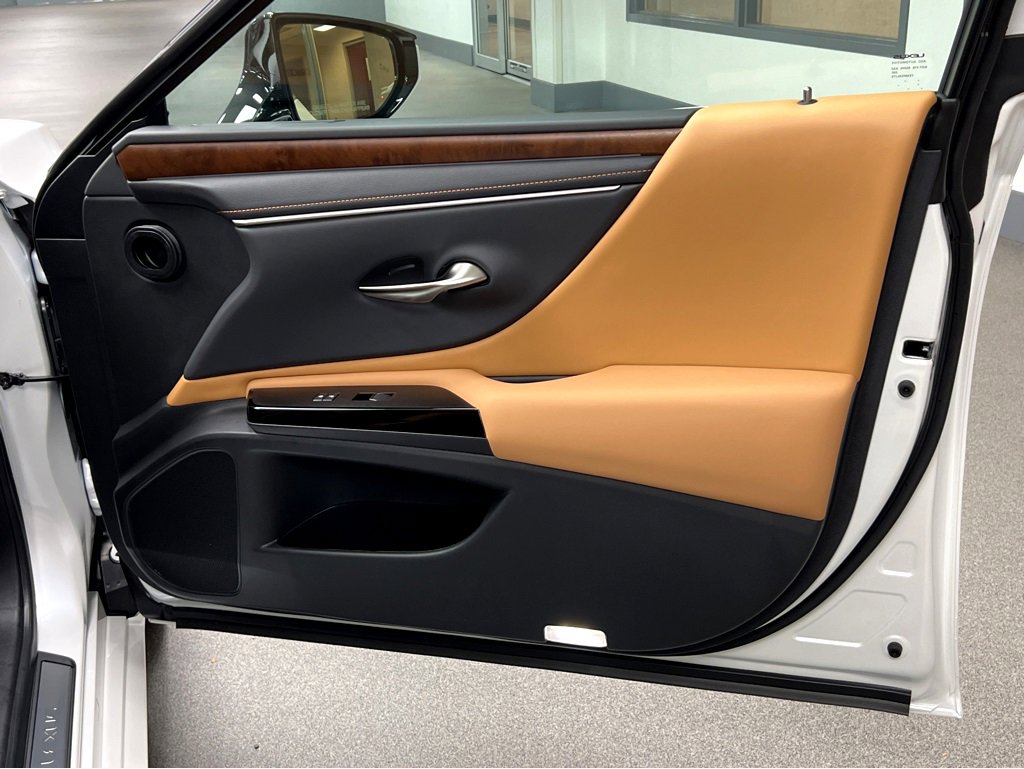 New 2025 Lexus ES 350 w/ Premium Package image 24