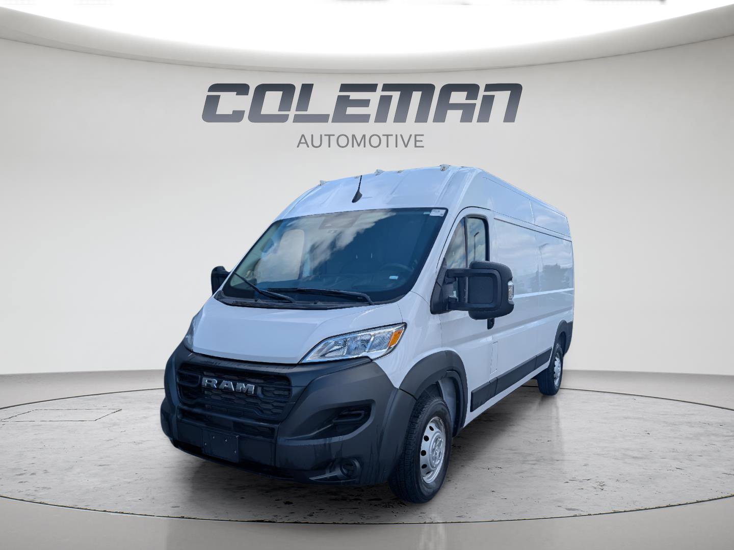 Used 2023 RAM ProMaster 2500 FWD image 1
