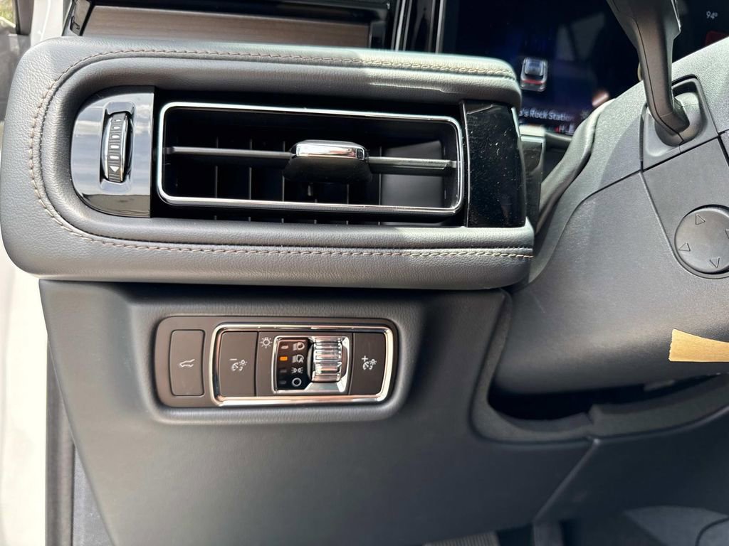 New 2025 Lincoln Aviator Reserve w/ Equipment Group 201A image 32