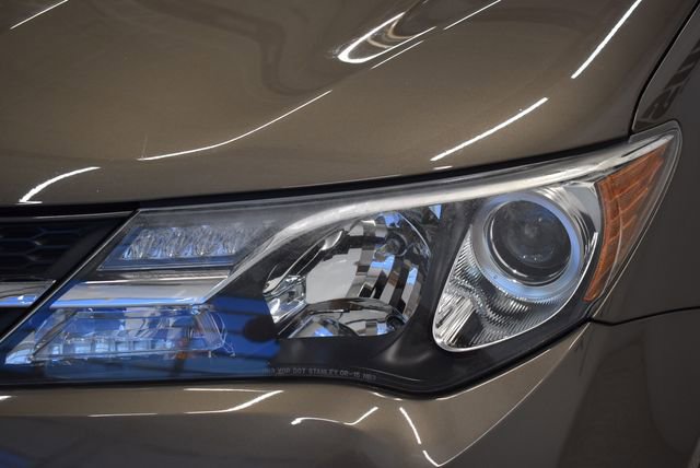 Used 2014 Toyota RAV4 XLE AWD/4WD image 15