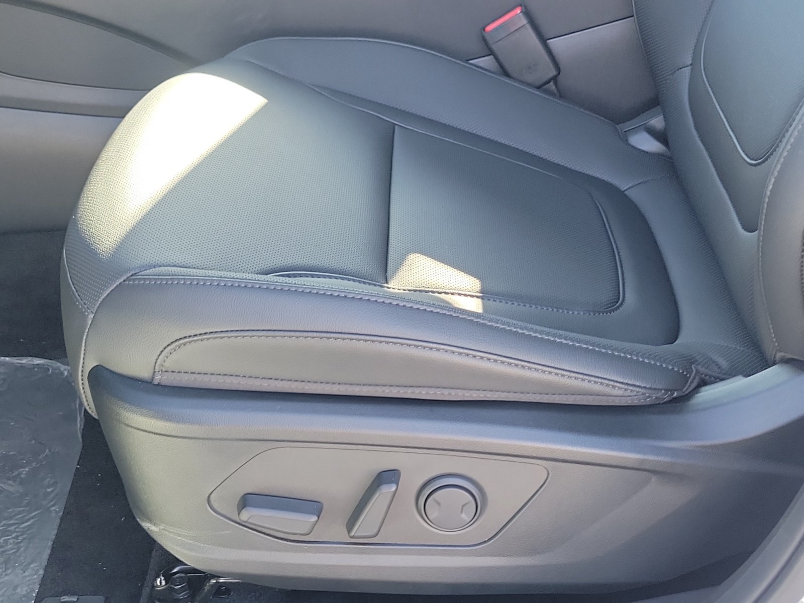 New 2027 Hyundai Santa Cruz SEL FWD image 16