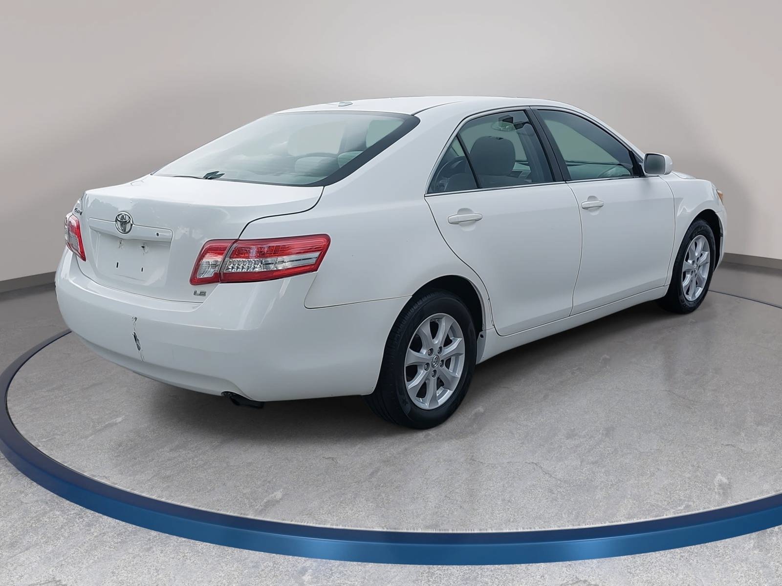 Used 2011 Toyota Camry LE w/ LE Extra-Value Pkg FWD image 5