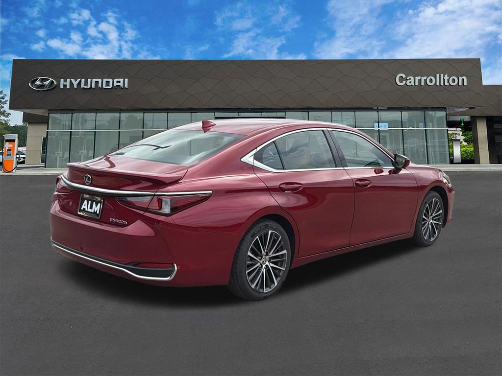 Used 2023 Lexus ES 300h w/ Premium Package FWD image 5
