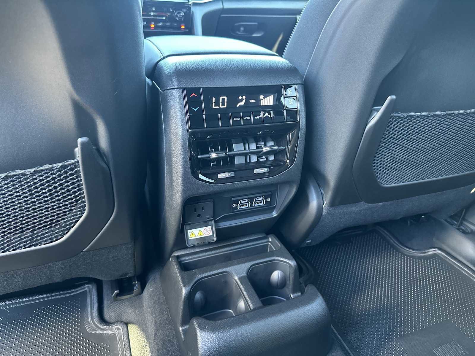 New 2025 Jeep Grand Cherokee L Altitude image 21