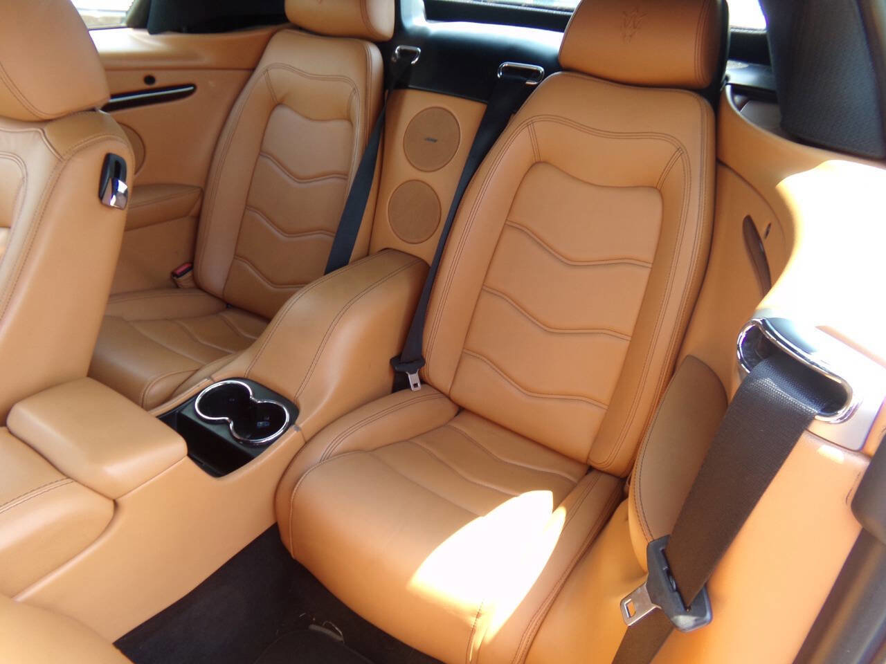 Used 2015 Maserati GranTurismo Base 2dr Convertible image 18