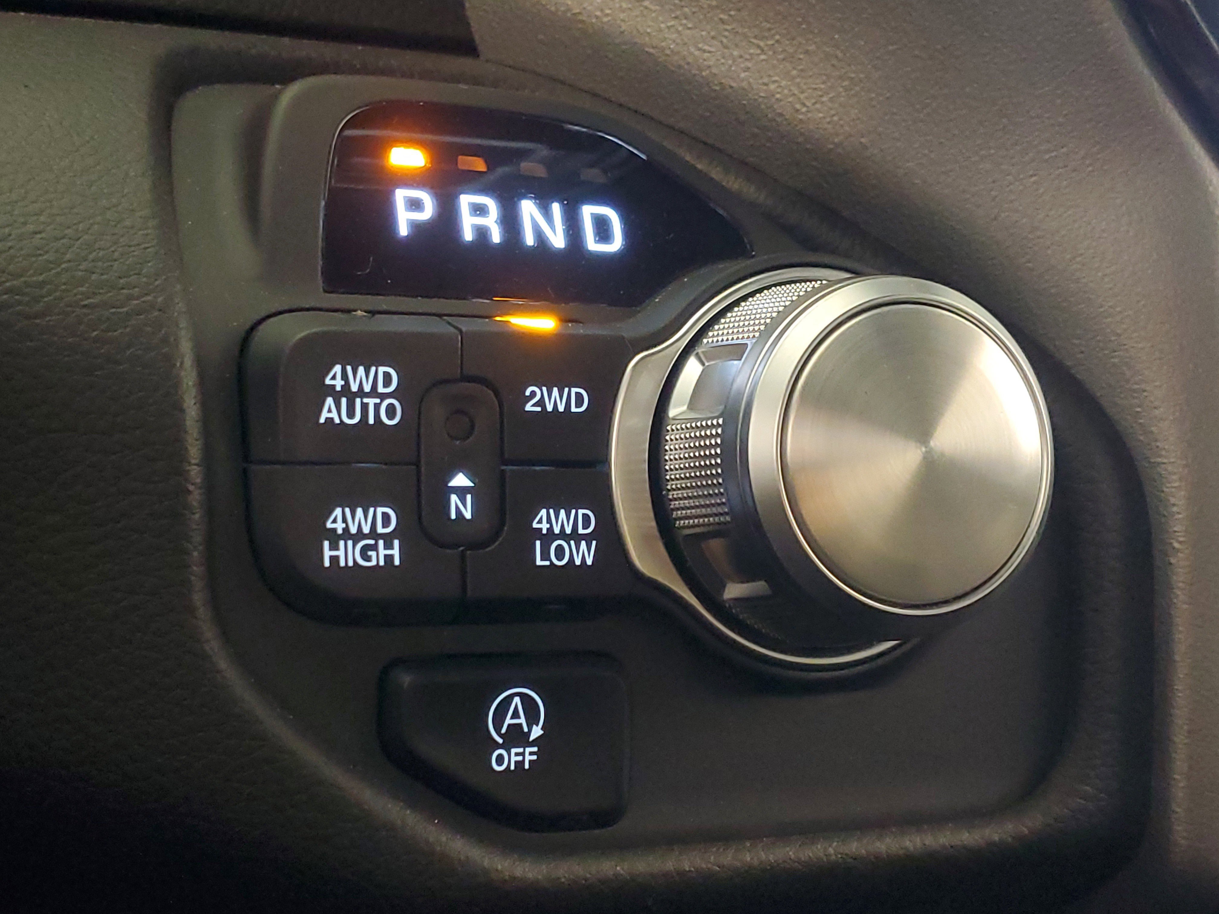 Used 2025 RAM 1500 Laramie AWD/4WD image 29