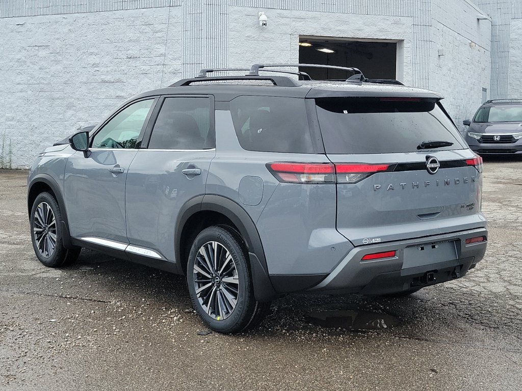 New 2026 Nissan Pathfinder Platinum AWD/4WD image 2