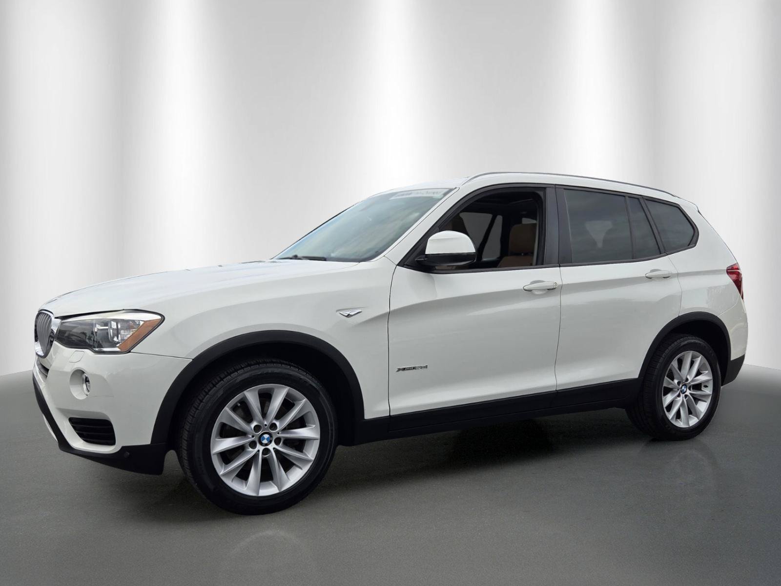 Used 2017 BMW X3 xDrive28i AWD/4WD image 3