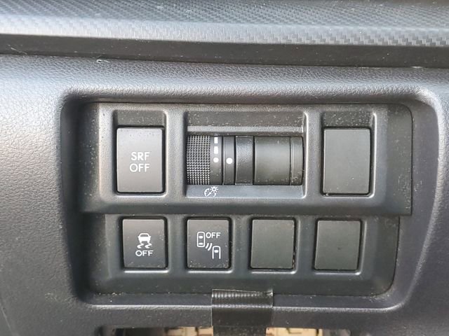 Used 2018 Subaru Impreza 2.0i Premium w/ Eyesight & BSD & Rcta image 14