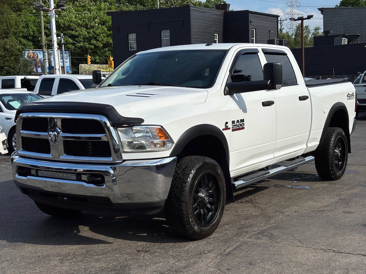 Used 2018 RAM 2500 Tradesman w/ Chrome Appearance Group AWD/4WD image 4