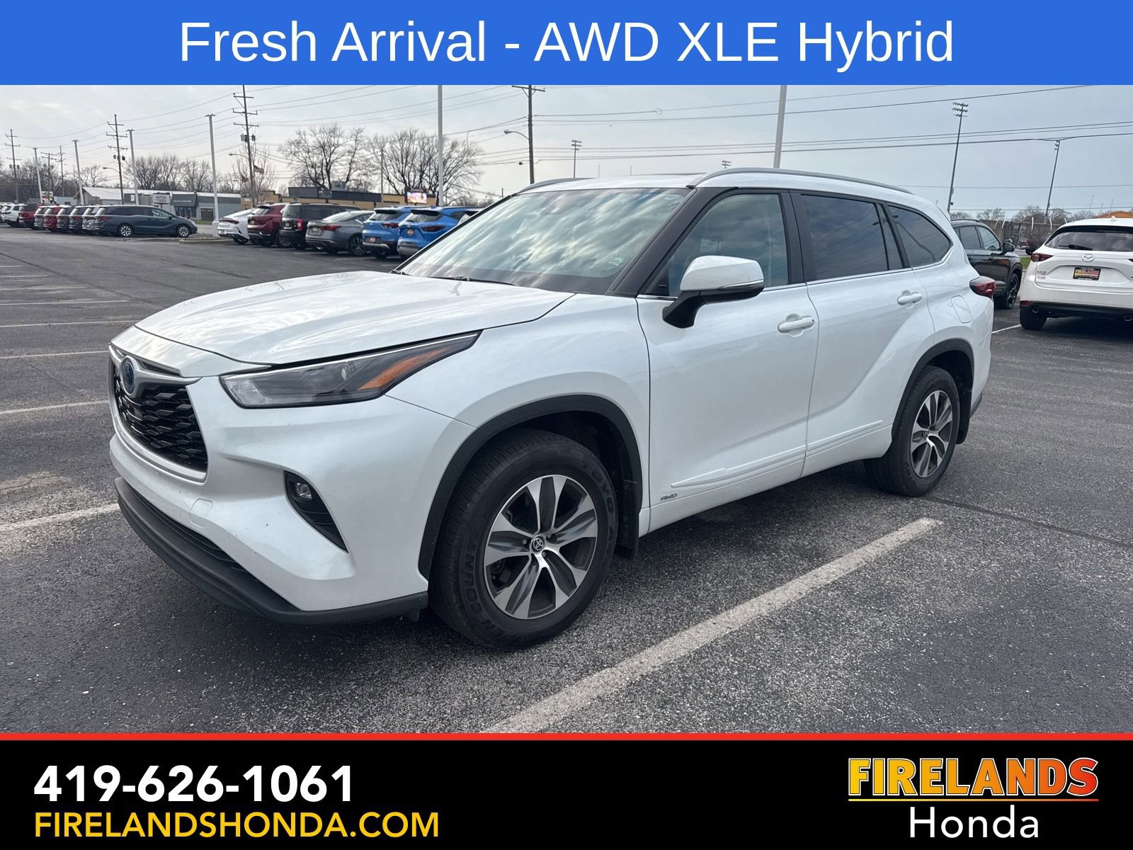 Used 2023 Toyota Highlander XLE image 2