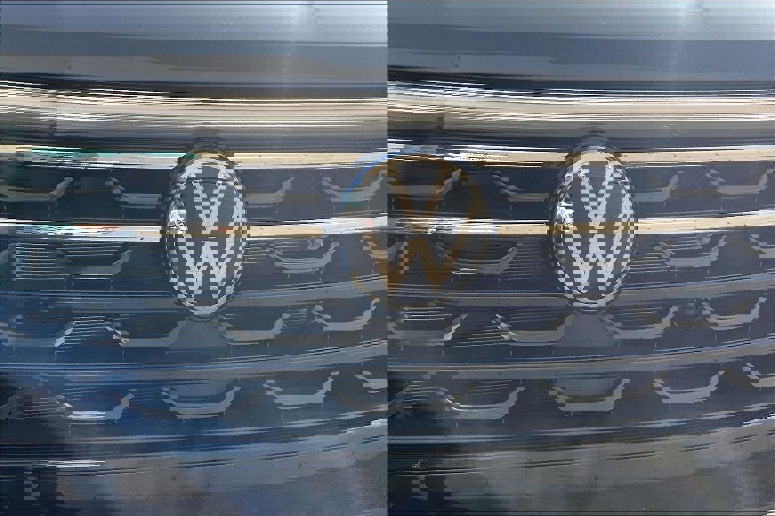 Certified 2024 Volkswagen Atlas Peak Edition SE image 30