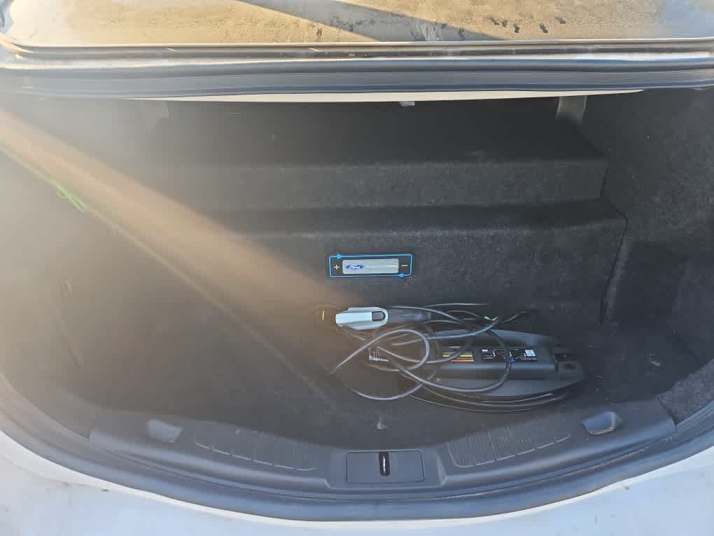 Used 2016 Ford Fusion Energi SE FWD image 8