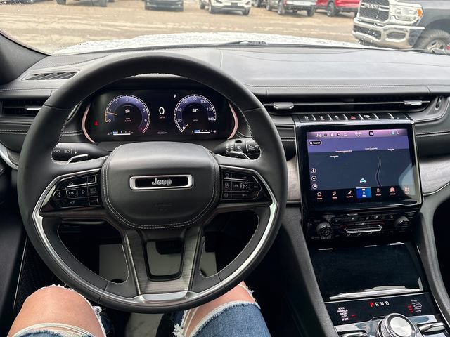 Used 2023 Jeep Grand Cherokee L Overland AWD/4WD image 10