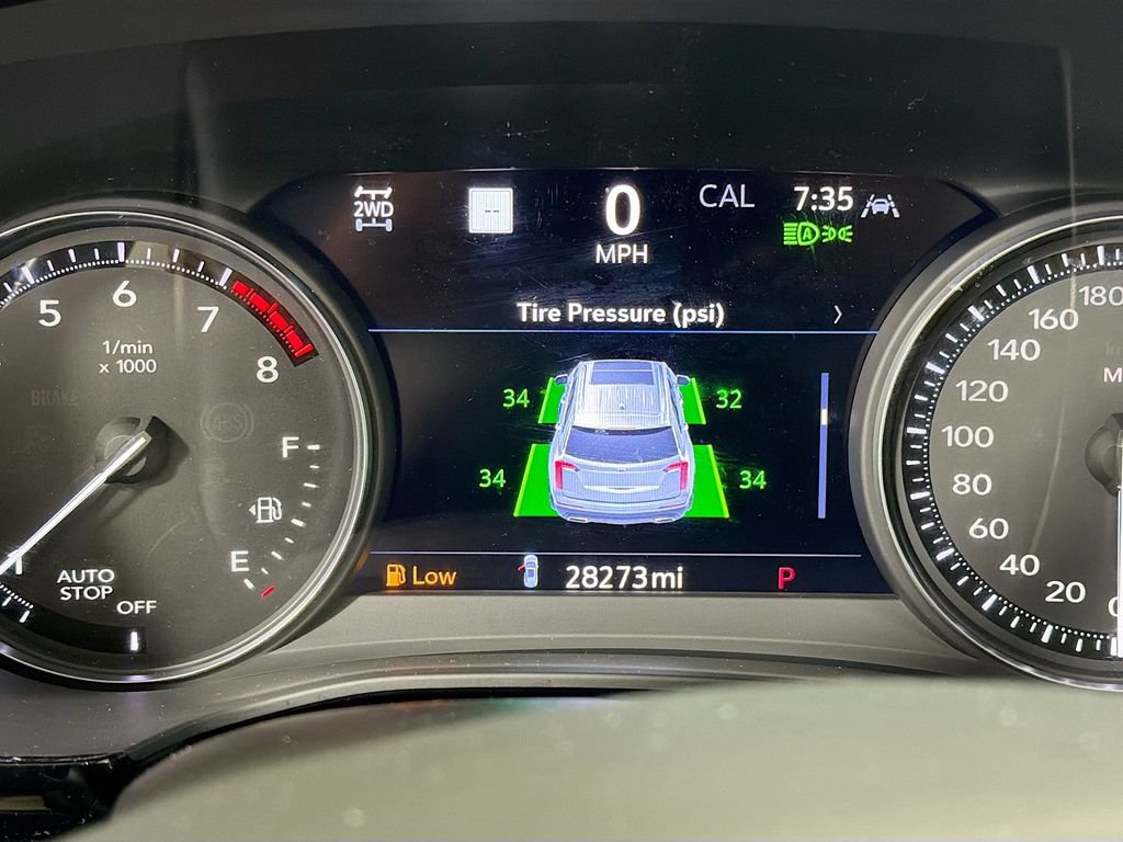 Certified 2024 Cadillac XT6 Sport w/ Technology Package AWD/4WD image 14