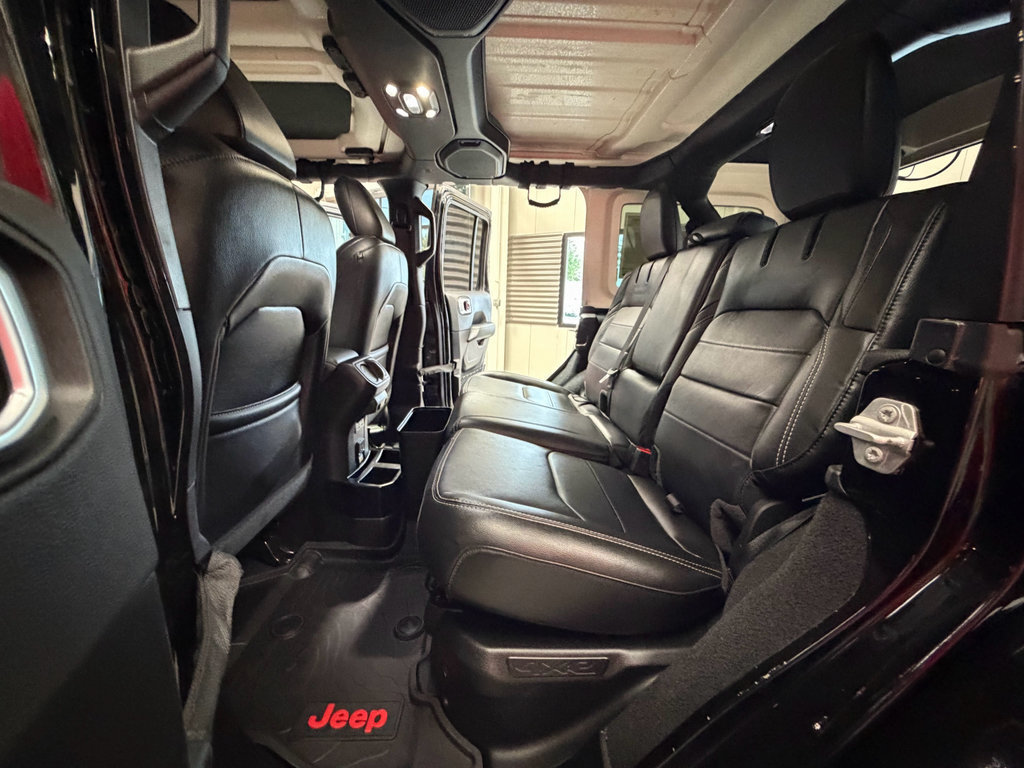 Used 2022 Jeep Wrangler Unlimited Sahara w/ Cold Weather Group AWD/4WD image 57