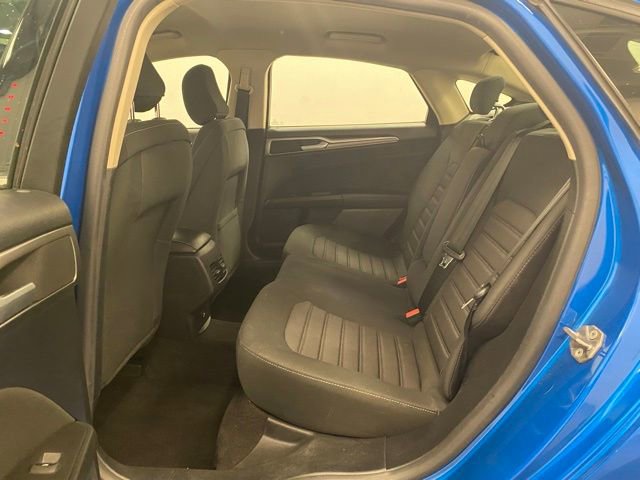 Used 2020 Ford Fusion SE image 24