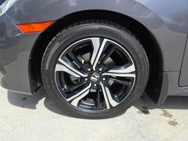 Used 2017 Honda Civic Touring image 11