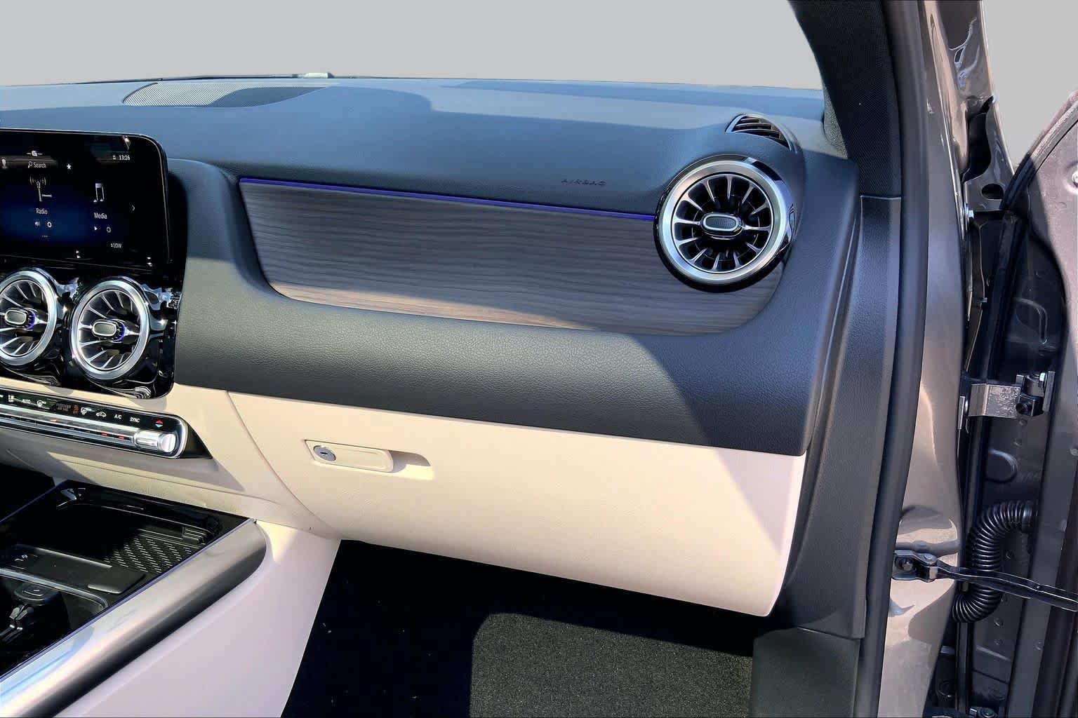 New 2026 Mercedes-Benz GLA 250 4MATIC image 10