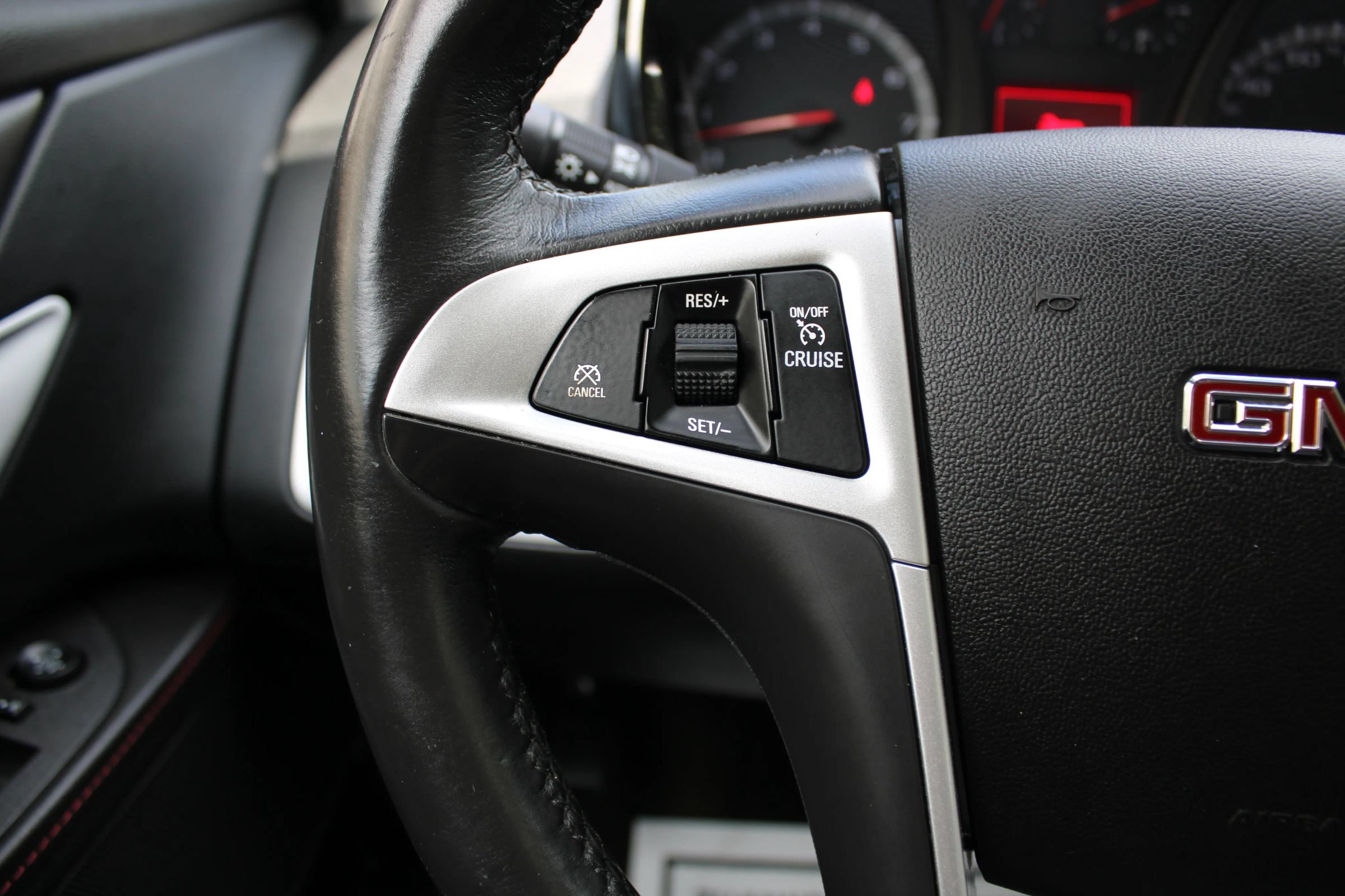 Used 2015 GMC Terrain SLE w/ Convenience Package AWD/4WD image 9