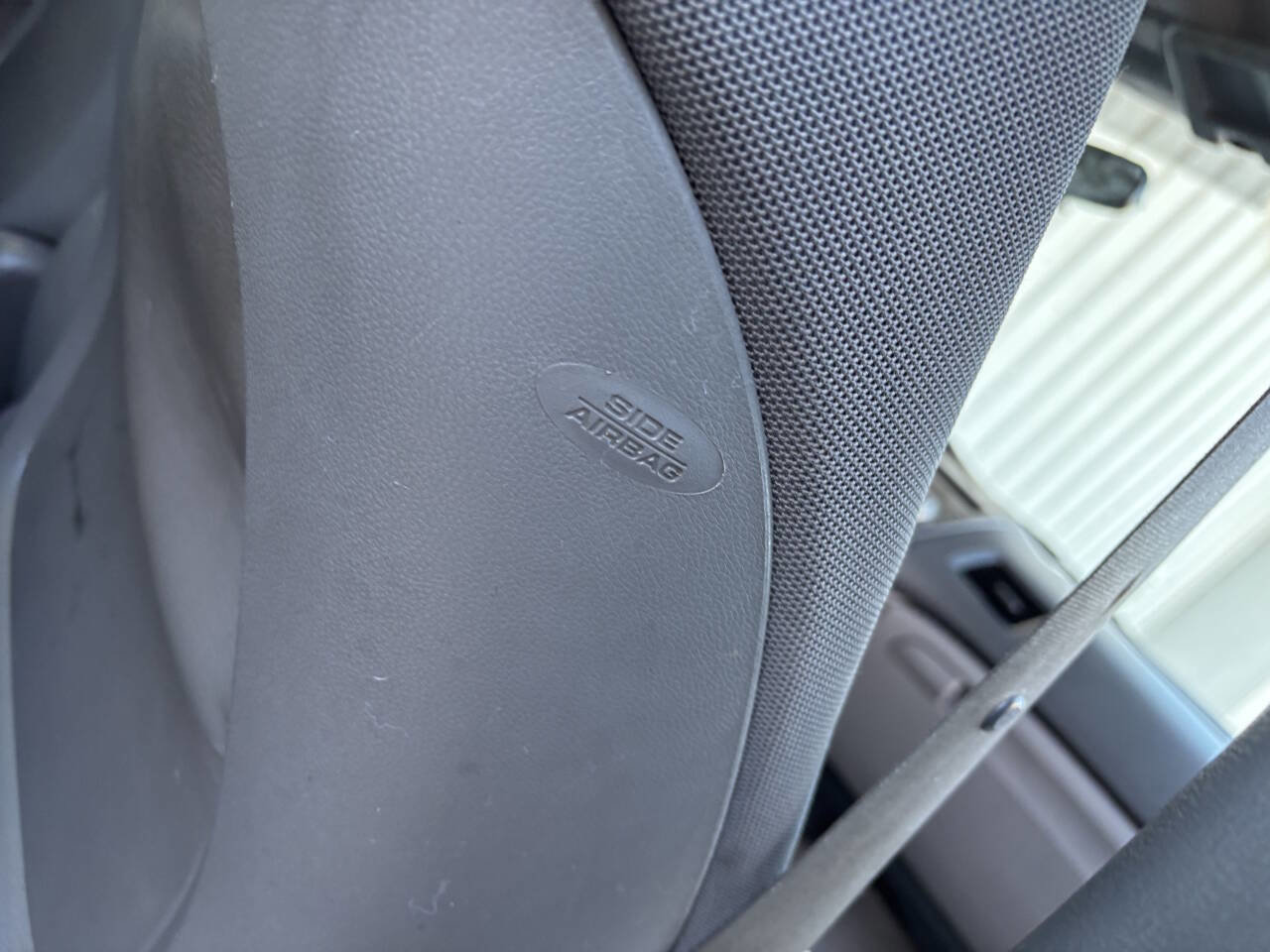 Used 2011 Honda Civic LX image 29