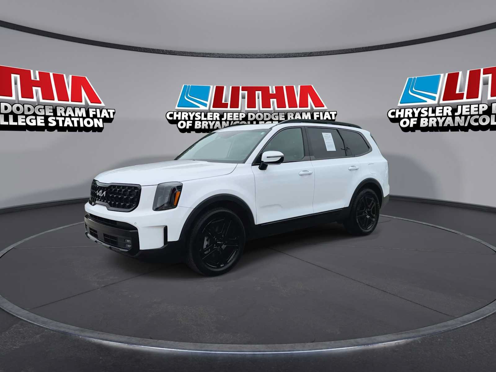 Used 2024 Kia Telluride SX X-Line AWD/4WD image 4